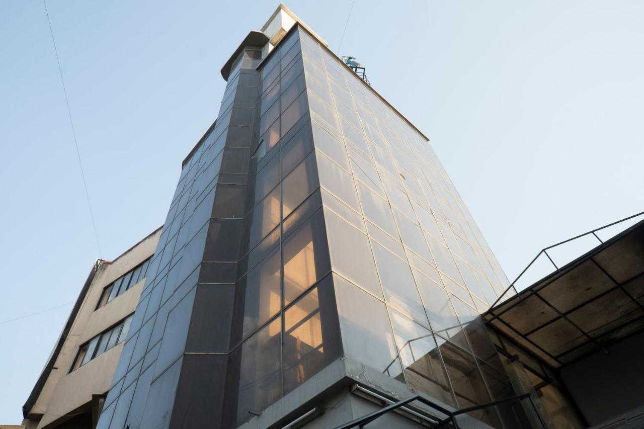 Oyo Flagship 37830 Hotel Aakar International Satara Exterior photo