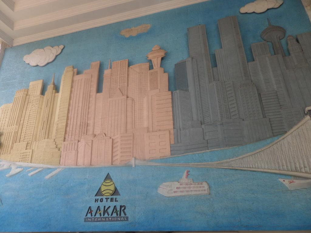 Oyo Flagship 37830 Hotel Aakar International Satara Exterior photo