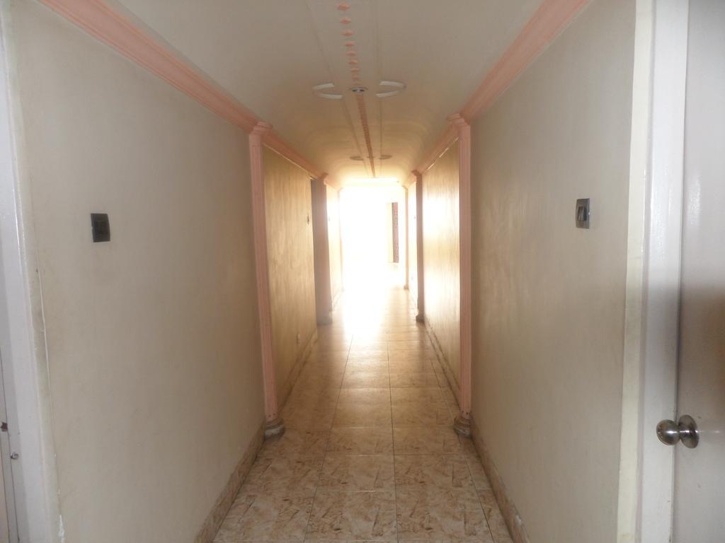 Oyo Flagship 37830 Hotel Aakar International Satara Exterior photo